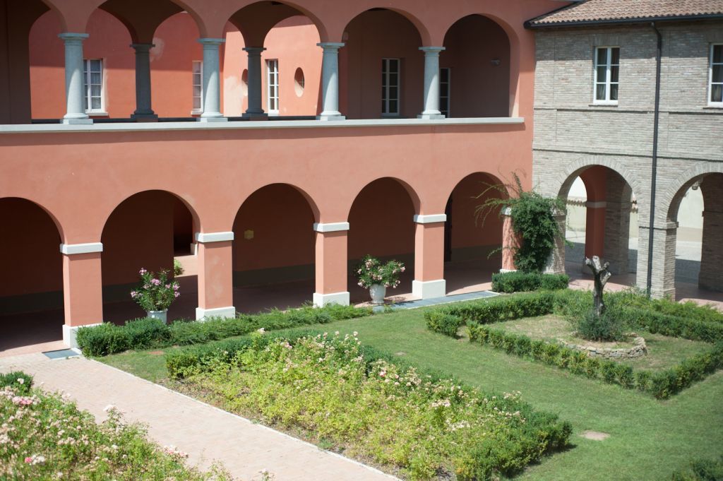 Matilde Di Canossa Golf Spa & Hotel Resort レッジョ・エミリア エクステリア 写真